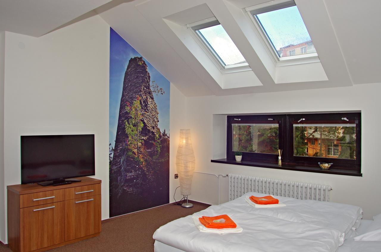 Hotel Pod Radnici Šumperk Kültér fotó